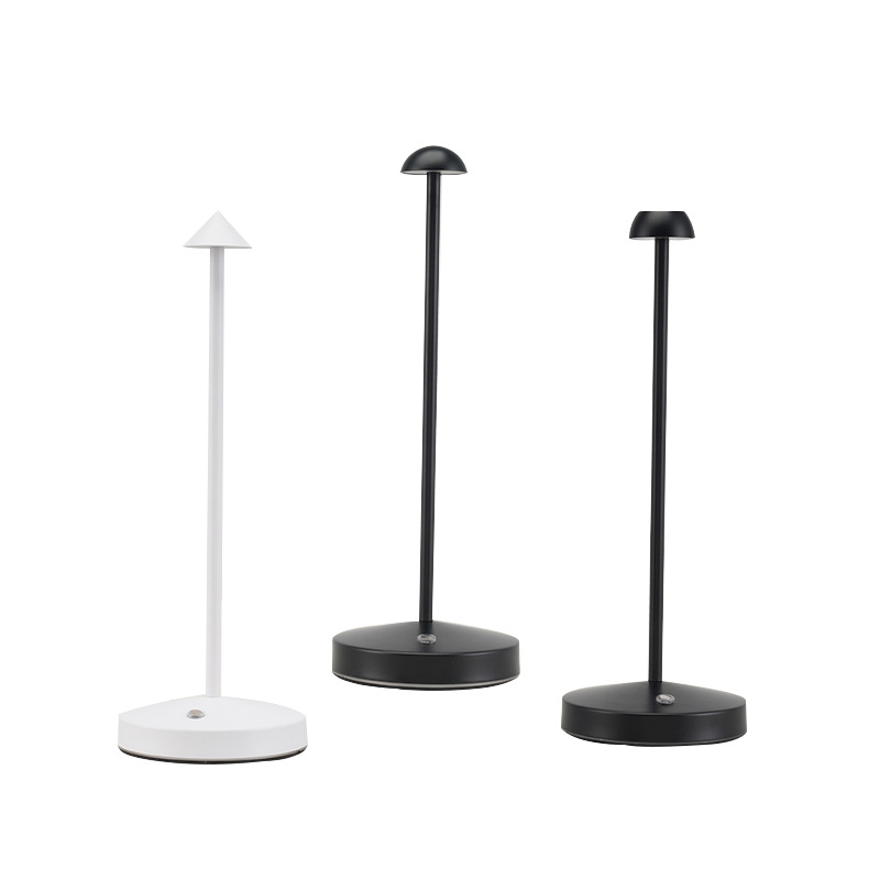 Molanizzi modern LED table lamps in white and black