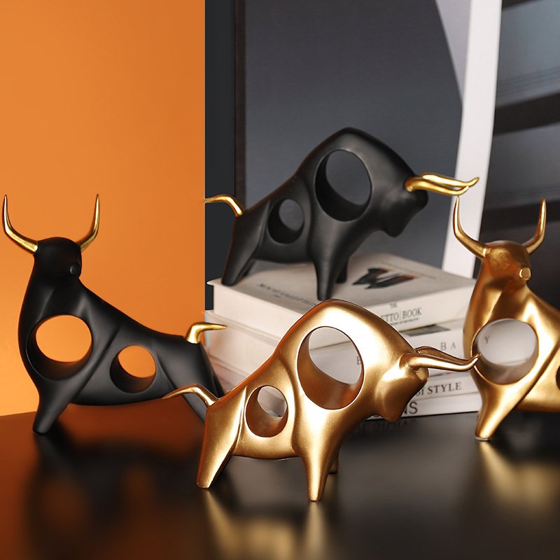 Niuqi Skyward Hollow Animal Resin Sculpture Desktop Ornament - Image 2